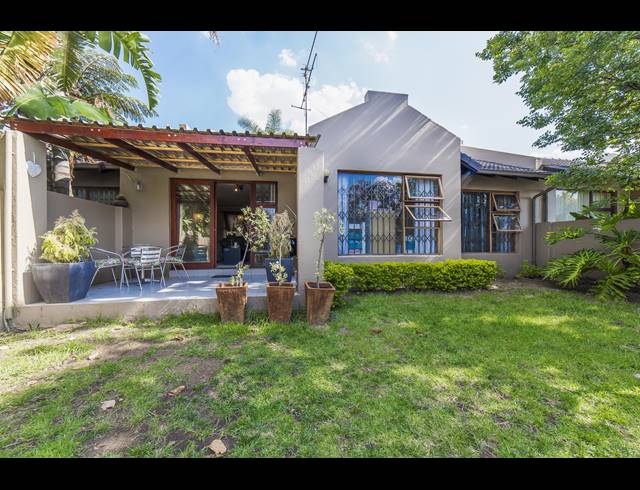 2 BEDROOM CLUSTER TO LET IN LONEHILL